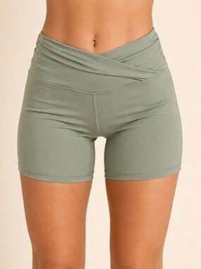 Yogalicious Lux Sage Green Crossover Biker Shorts | 7” Athletic Fit | Size M